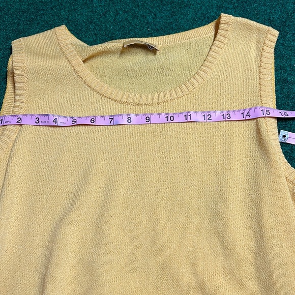 Soca St John Mustard Knit Tank Large NWOT - Picture 11 of 11